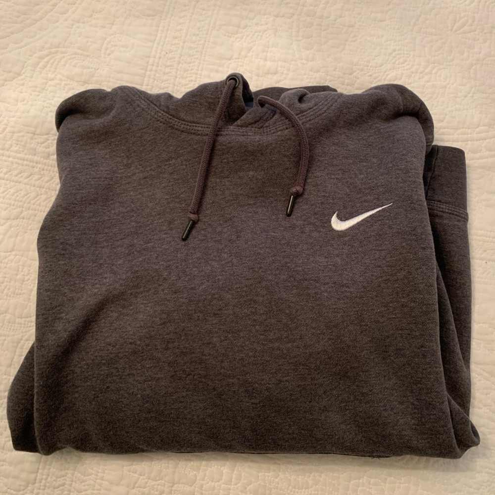 gray nike hoodie